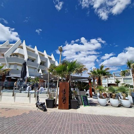 Appartement 1Ere Ligne Piscine Terrasse Au Bord De La Plage Front De Mer Avec 6 Velos Palavas-les-Flots Eksteriør billede