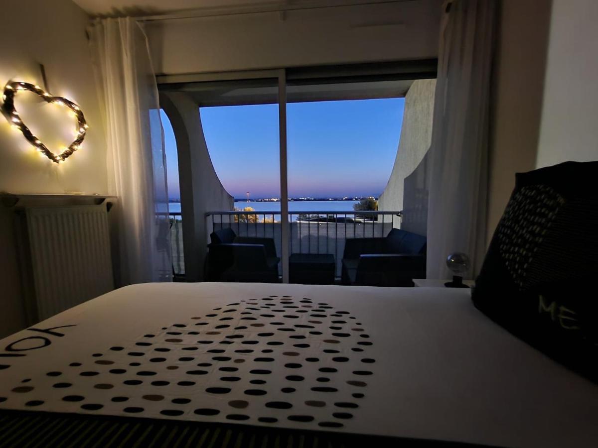 Appartement 1Ere Ligne Piscine Terrasse Au Bord De La Plage Front De Mer Avec 6 Velos Palavas-les-Flots Eksteriør billede