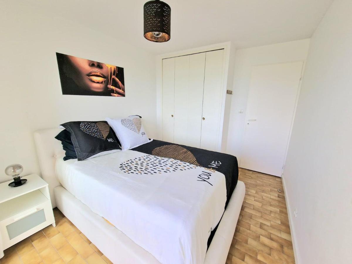 Appartement 1Ere Ligne Piscine Terrasse Au Bord De La Plage Front De Mer Avec 6 Velos Palavas-les-Flots Eksteriør billede