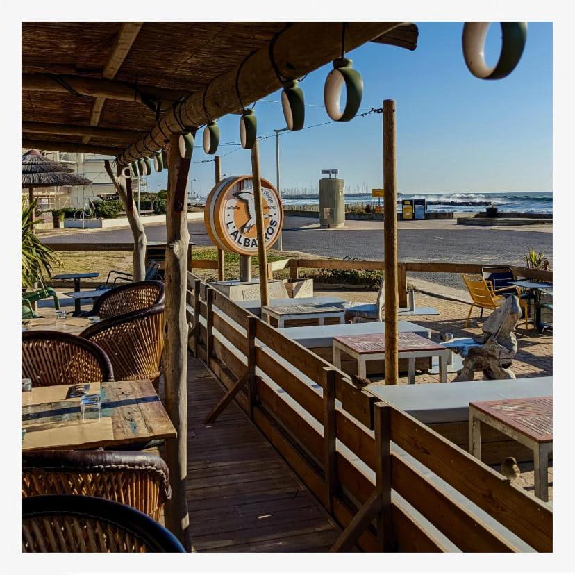 Appartement 1Ere Ligne Piscine Terrasse Au Bord De La Plage Front De Mer Avec 6 Velos Palavas-les-Flots Eksteriør billede
